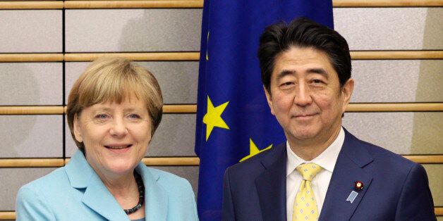 일본을 방문 중인 앙겔라 메르켈 독일 총리와 아베 신조 일 총리