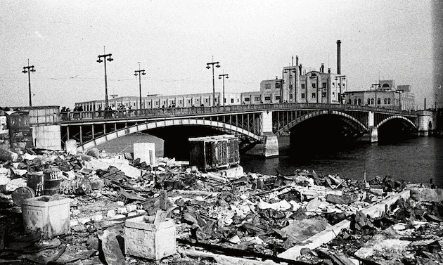 도쿄 대공습, 70년 후는 이렇게 바뀌었다(사진)