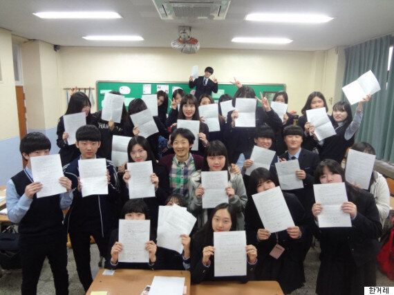 근로계약서 처음 적어본 아이들...사회 나갈 때 큰 도움 되겠어요