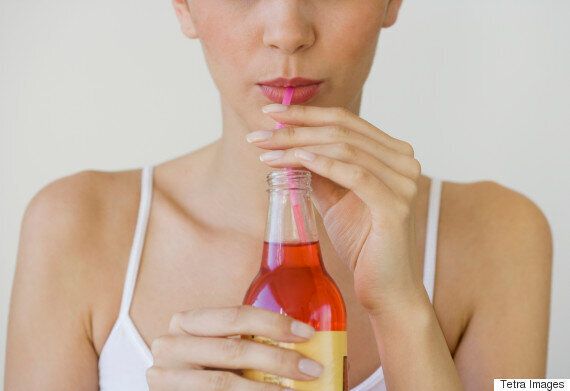 탄산음료를 끊을 수 있는 13가지 방법