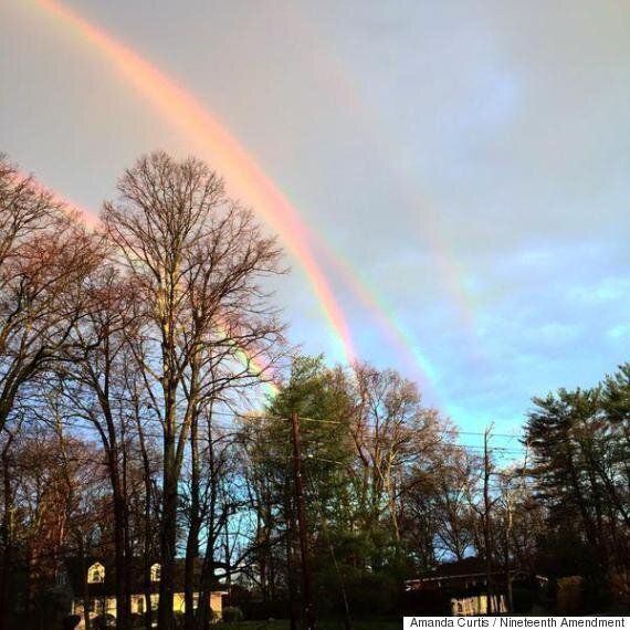 완전 희귀한 네쌍무지개가 포착되다(사진,동영상)