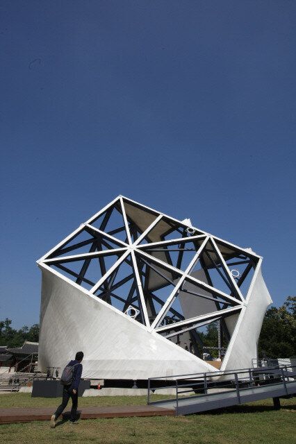 지금 전세계 패션계가 주목하는 '서울'