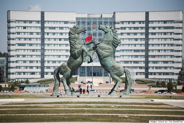 중국 사막의 유령 도시 오르도스의 캉바시에도 삶은 지속된다(화보)