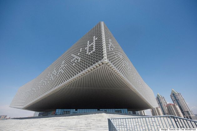 중국 사막의 유령 도시 오르도스의 캉바시에도 삶은 지속된다(화보)