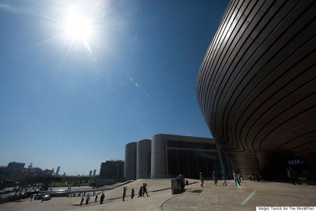 중국 사막의 유령 도시 오르도스의 캉바시에도 삶은 지속된다(화보)