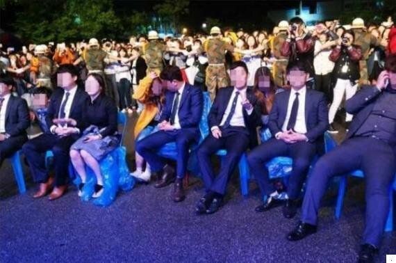 축제 VIP석에 앉은 대학 총학생회 간부님들 (사진)