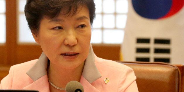 위기마다 반복되는 박근혜의 '유체이탈 화법'