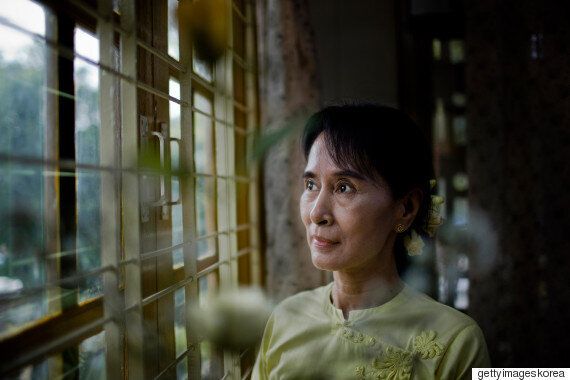 로항야족 탄압에 대한 아웅산 수치의 침묵을 참을 수 없는 이유