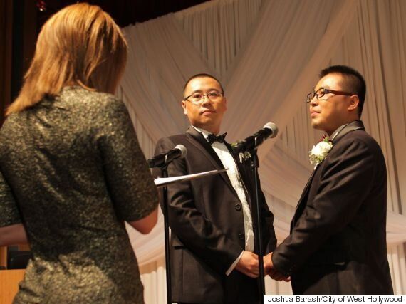 알리바바, 중국 LGBT 커플들을 LA 웨스트 할리우드에서 결혼시키다!(사진)