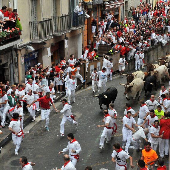 투우, 전통이라는 이름의 학대