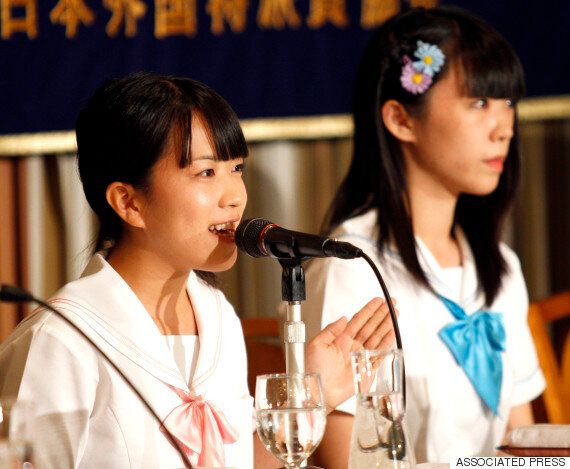 아베 정권의 집단 자위권 법안을 반대하는 일본 아이돌, '제복향상위원회'는 어떻게 등장했을까?(사진, 동영상)