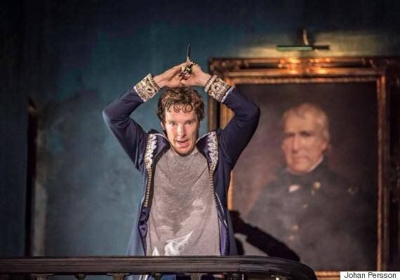 베네딕트 컴버배치가 연기하는 '햄릿' 공식 스틸 공개!(사진)