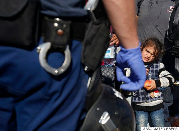 왜 독일은 난민에 관대하고 동유럽은 적대적인가