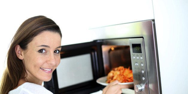 전자레인지에 대해 우리가 오해하고 있는 4가지 사실