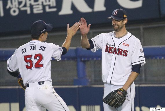 니퍼트가 지배했다 : 두산, NC 꺾고 시리즈 원점으로 돌렸다