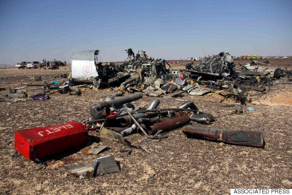 러시아 여객기 추락의 원인은 아직도 미스터리다