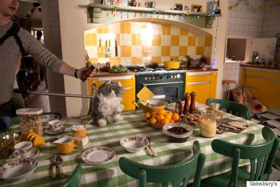 존 루이스 광고를 제압한 영국 세인즈 버리의 크리스마스 광고(동영상)