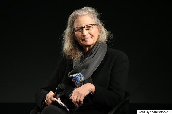 에이미 슈머의 세미누드 '피렐리 달력' 화보