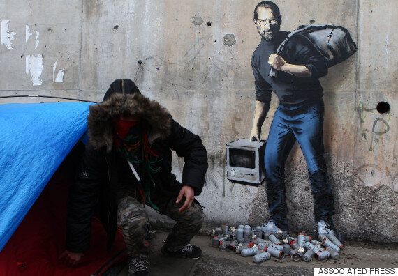 뱅크시가 난민 캠프에 그린 스티브 잡스의 모습(사진)