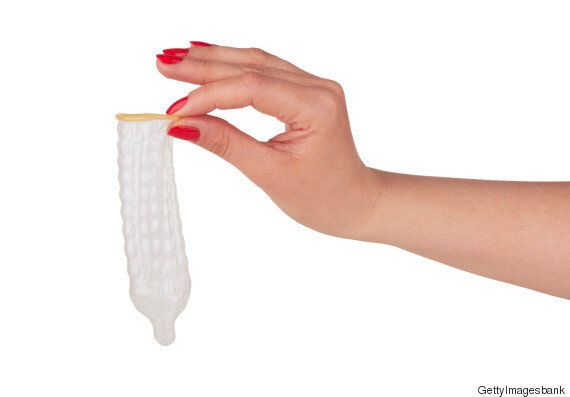 여성가족부가 청소년에게 돌출형 콘돔 판매를 금지한 이유