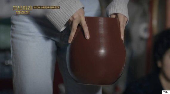 최택이 덕선에게 준 건, 정말 후지쯔배 우승컵이었을까?(사진)