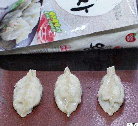 냉동왕교자만두 5개 제품을 비교 시식했다