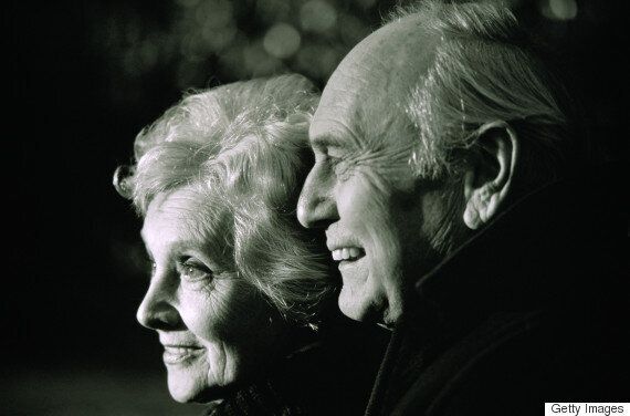 사랑이 뇌에 미치는 8가지 정신나간 영향들