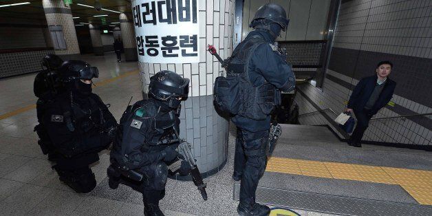 테러의 시대, 불신의 시대