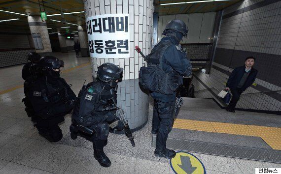 테러의 시대, 불신의 시대