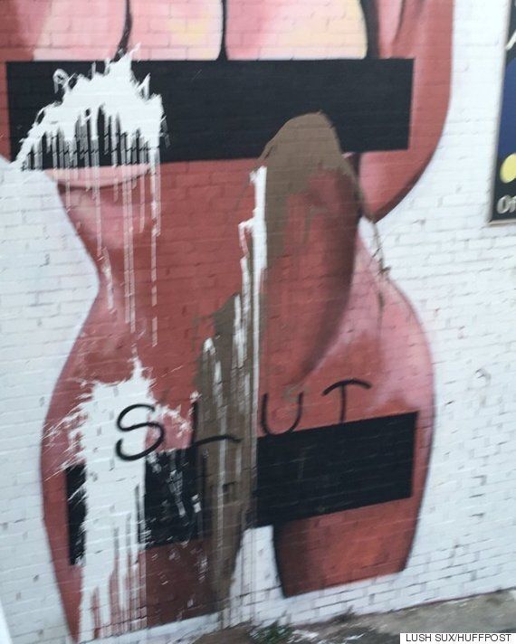 킴 카다시안의 누드 사진이 대형 벽화가 됐다(사진)