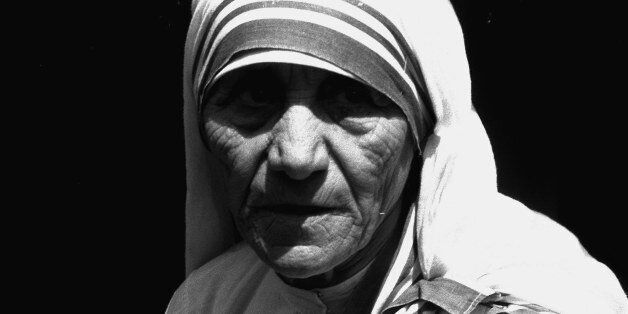 테레사 수녀는 성인이 아니었다