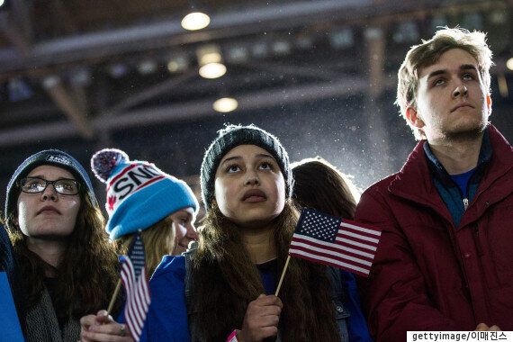 왜 서구의 젊은 유권자들은 낡은 정치를 버리고 있나