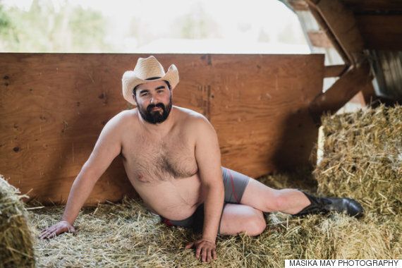 에로스의 정점에 선 한 카우보이의 19금 화보(사진)