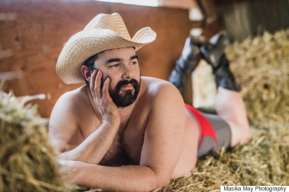 에로스의 정점에 선 한 카우보이의 19금 화보(사진)