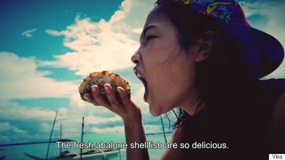 혼자 떠나는 여자에게 당신도 모르게 끌리는 5가지 이유