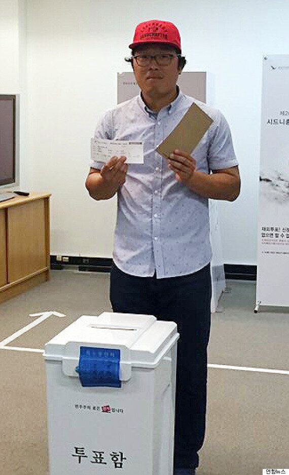 호주에 사는 이 한국 청년은 4천km 비행기를 타고 날아가 한 표를 행사했다