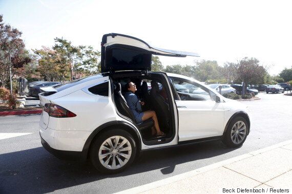 테슬라, '모델X' 2700대 첫 리콜 : 모델3에는 어떤 의미일까?