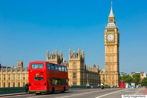 영국을 방문했을 때 하면 안 되는 9가지 행동