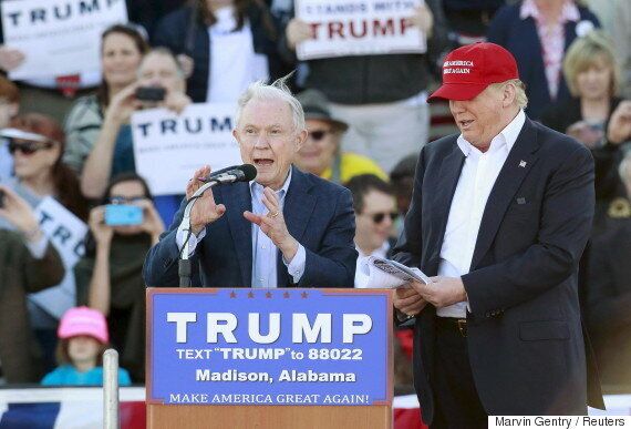 트럼프의 '킹메이커'는 극우 상원의원 제프 세션스다