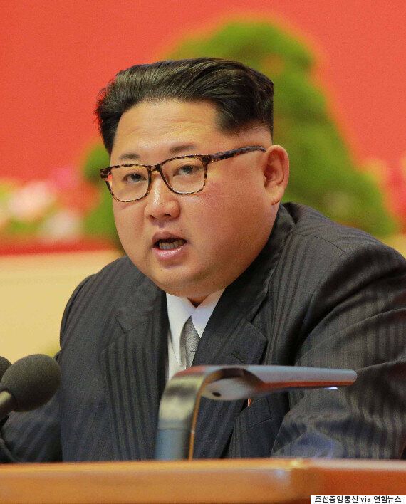 김정은, '남북 군사회담'을 제의하다