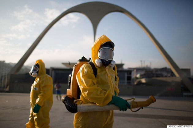 올림픽을 앞둔 브라질의 모든 것이 잘못되어 가고 있다