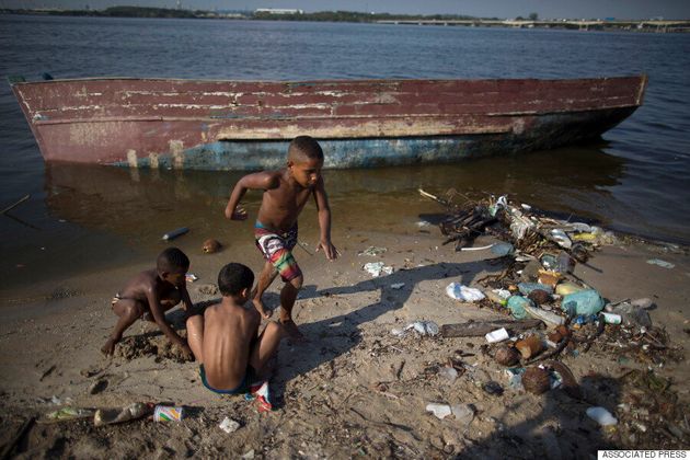 올림픽을 앞둔 브라질의 모든 것이 잘못되어 가고 있다