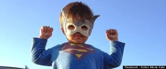 모형 보트를 타고 노는 아이의 상상력을 CG로 구현했다(동영상)