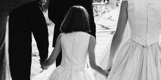 자녀를 키우는 사람과의 재혼이 더 행복할 수 있는 이유