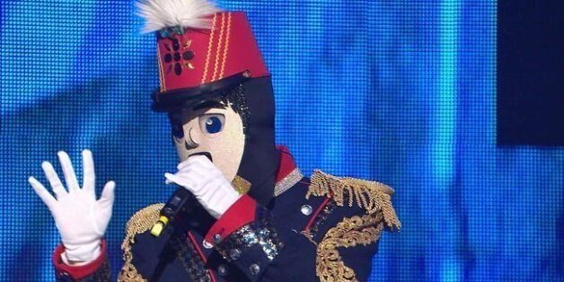 가면 벗은 음악대장..국카스텐, '복면가왕' 오프닝 선다