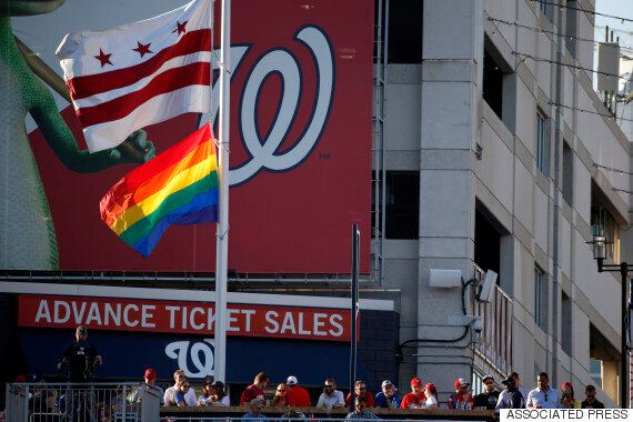 어느 메이저리그 야구팀이 올랜도 희생자들을 돕는 방법