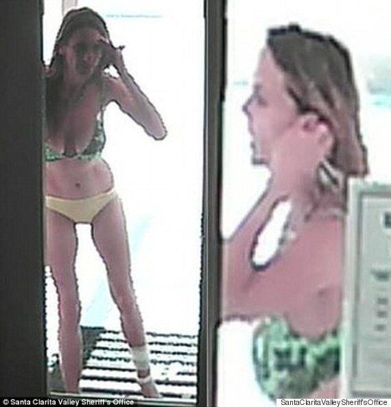 도둑질에 가장 적합한 의상은 비키니다?