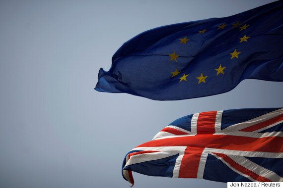 '브렉시트 공포'가 여전히 전 세계 금융시장을 지배하다