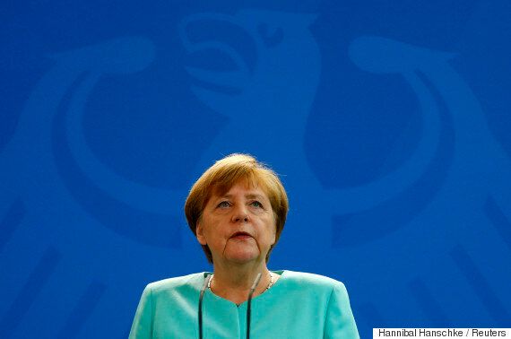 메르켈 독일 총리는 'EU탈퇴' 영국을 거세게 압박했다