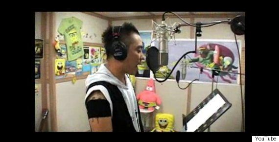 '네모바지 스폰지밥'의 OST를 부른 사람은 이 가수다 (영상)